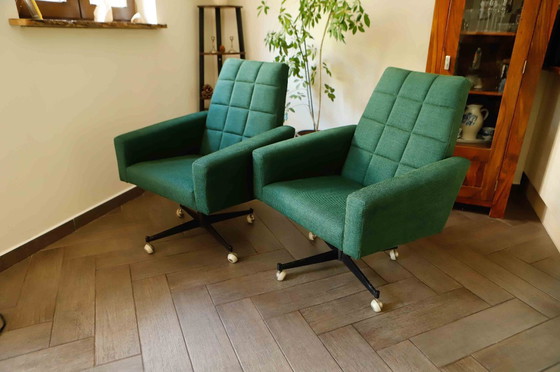 Image 1 of Coppia di sedie girevoli retrò su rotelle