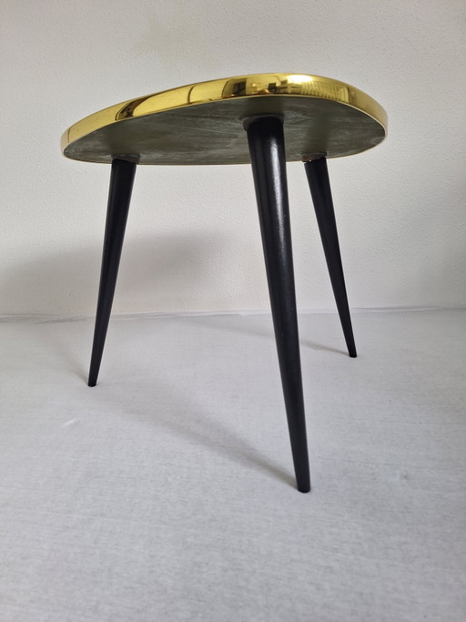 Vintage Triangular Side/Coffee Table 1950s – bijzettafels, Wood, Metal (photo 2 of 6)