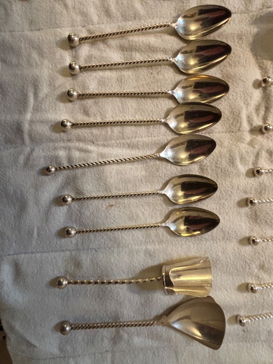Image 1 of Cubiertos WMF plateados, punta de filete con borde perlado, 40 piezas y 42 piezas pequeñas para beber.