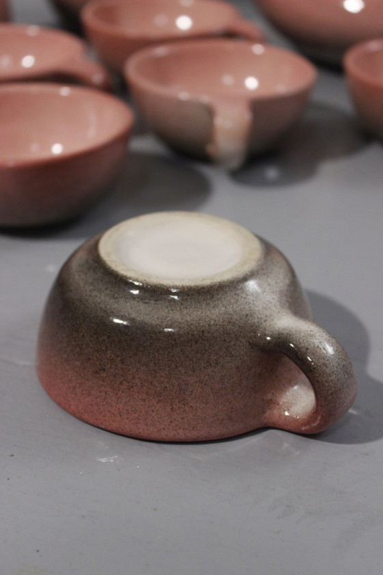 Image 1 of Servizio da caffè in ceramica da 9 pezzi, smalto rosa maculato Max Idlas, Francia, XX secolo