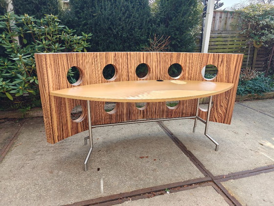 Image 1 of Escritorio de recepción de hermoso diseño moderno de madera Ovaaeen con base de acero inoxidable