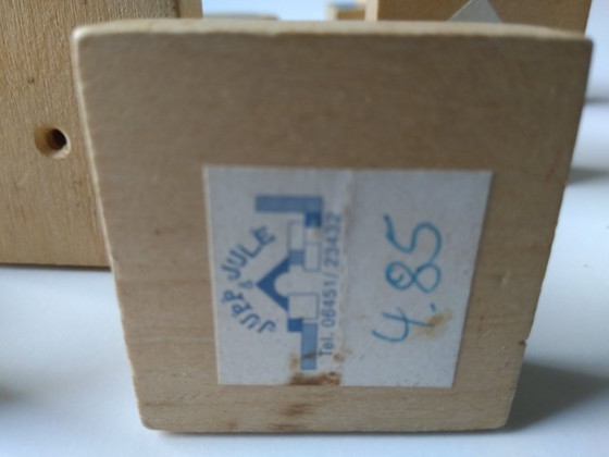 Image 1 of 7 panneaux de signalisation miniatures en bois de hêtre vintage