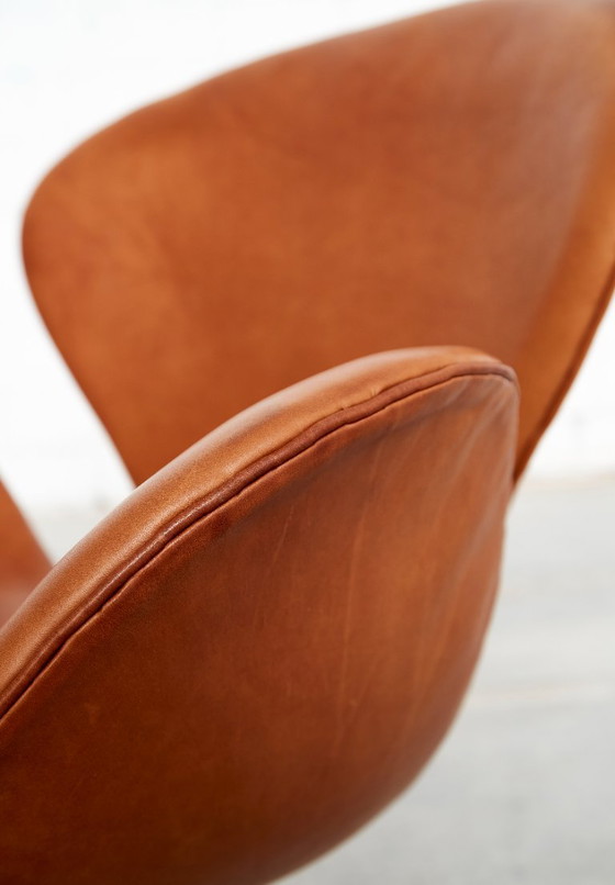 Arne Jacobsen Swan Chair voor Fritz Hansen – Fauteuils, Leather (photo 10 of 18)