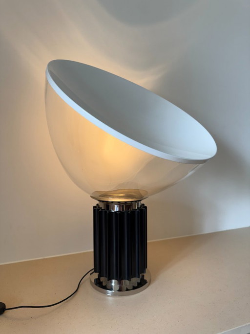 Original Flos Taccia Table Lamp – Black – tafellampen, Aluminium (photo 2 of 5)