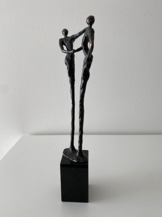 Image 1 of Bronze sculpture "Thank you" Corry Ammerlaan 31 cm high!