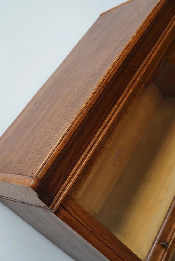 Image 1 of Librería de roble alemán con puertas correderas al estilo de Globe Wernicke, ca. 1900