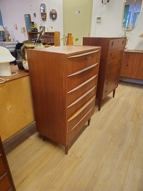 Image 1 of Vintage Ladekast Ladekastje Kast Kastje Teak Fineer 