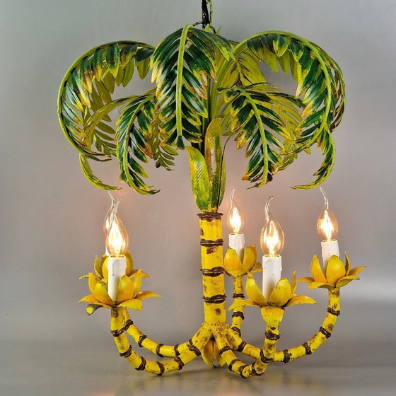 Image 1 of Vintage kroonluchter in palmboomstijl – faux bamboe, metaal, 5 armen – tropisch Hollywood Regency design