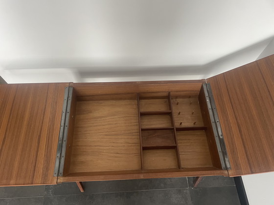 Image 1 of Mesa de costura de mediados de siglo en teca de Ilse Möbel, años 50