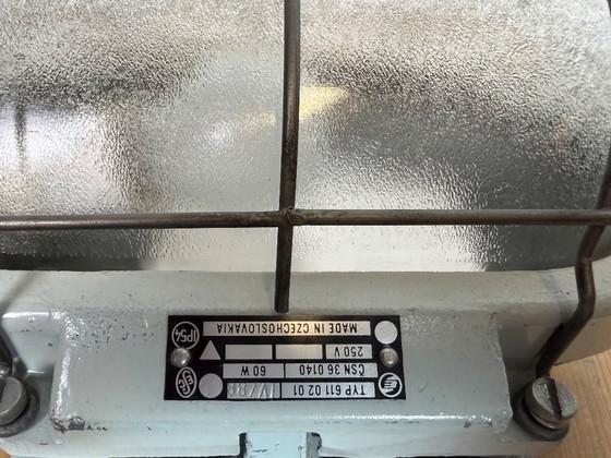 Image 1 of Applique murale industrielle en fonte d'aluminium avec verre dépoli d'Elektrosvit, années 1970