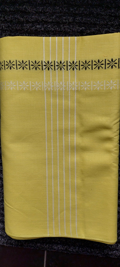Vintage tafelkleed van SWAN