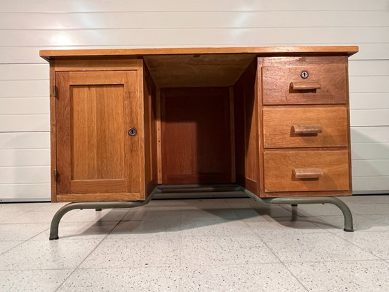 Image 1 of Vintage Frans schoolbureau in de stijl van Jean Prouvé