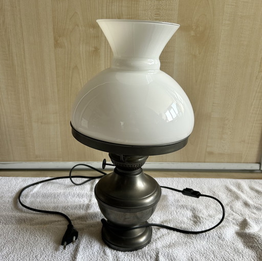 Electric oil lamp
