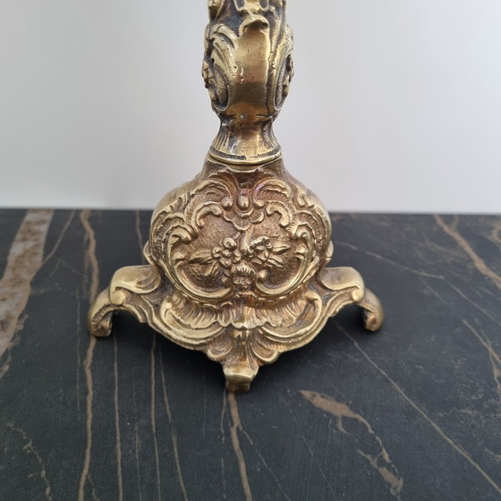 Image 1 of Candelero barroco de latón de cinco brazos
