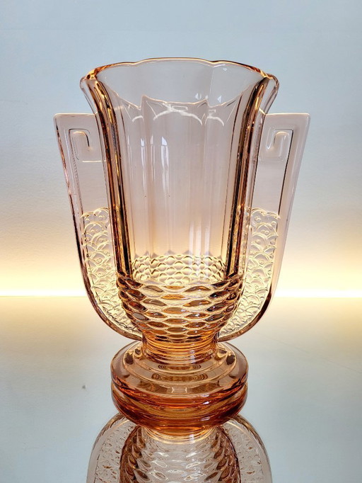 Jarrón Art déco Val Saint Lambert, serie Luxval modelo Romeo, color rosa, Bélgica