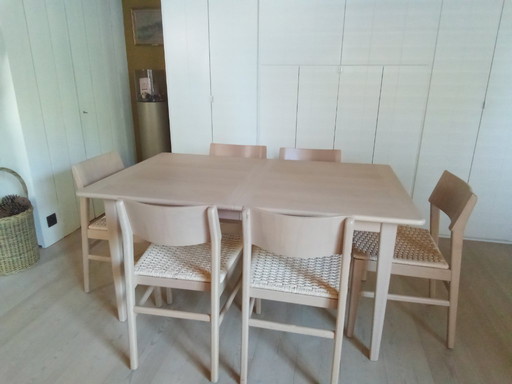 Set of table with 6 chairs in beech