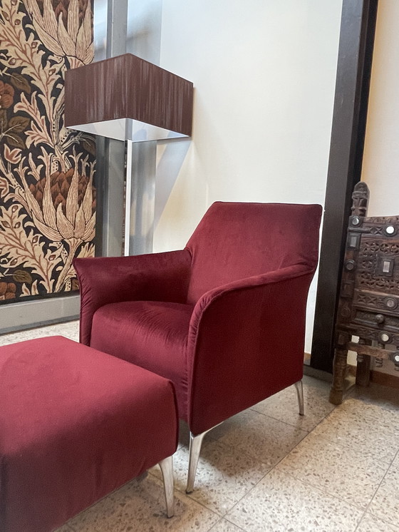 Image 1 of Leolux Mayuro Armchairs Plus Hocker 50% Discount