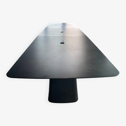 Mesa de reuniones en clase - 16/18 personas