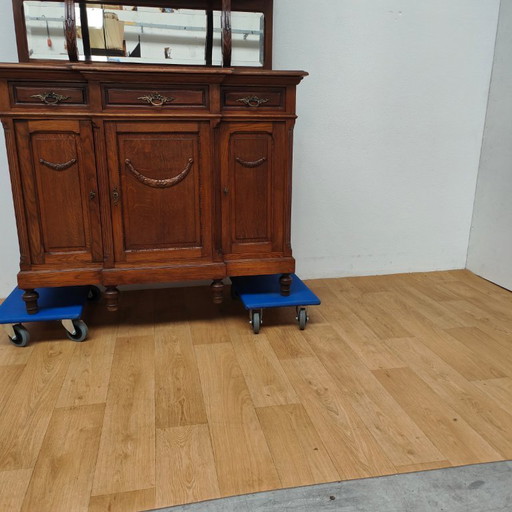 Buffet ancien de style campagnard, armoire murale avec miroir