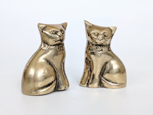 Vintage Solid Brass Cat Figurines Pair MCM Collar Detail Shelf Curio Decor