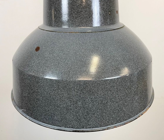 Image 1 of Grande lampe industrielle en émail gris d'Elektrosvit, années 1960