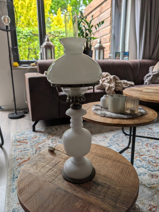 Lámpara de mesa opalina