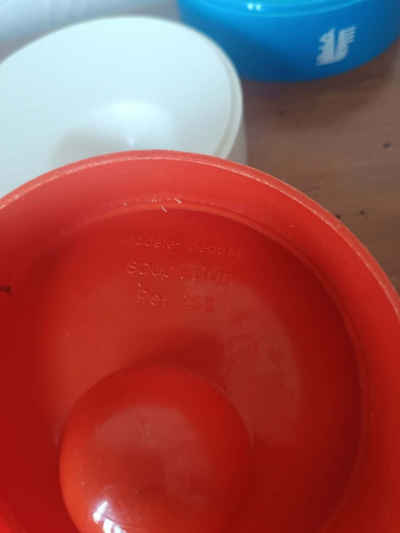 Image 1 of Coquetiers vintage 1970 en plastique