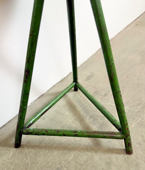 Image 1 of Grüner Werkstatthocker im Industriestil, 1960er Jahre