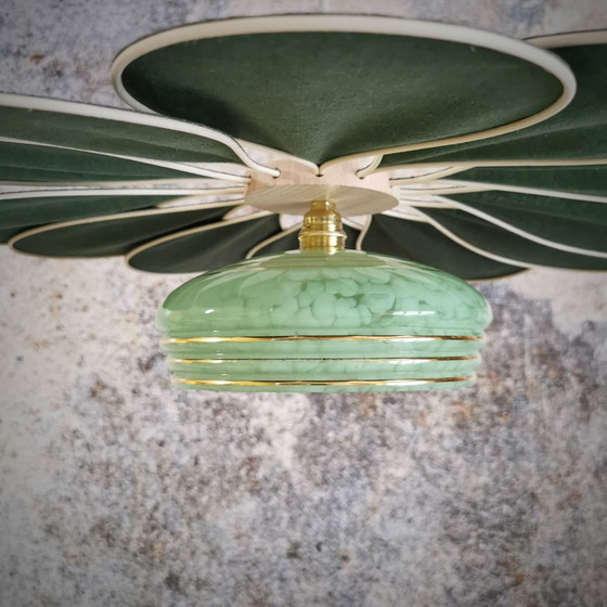 Image 1 of Lampada a sospensione a forma di fiore in rattan e lino color verde abete – Artisan Lighting