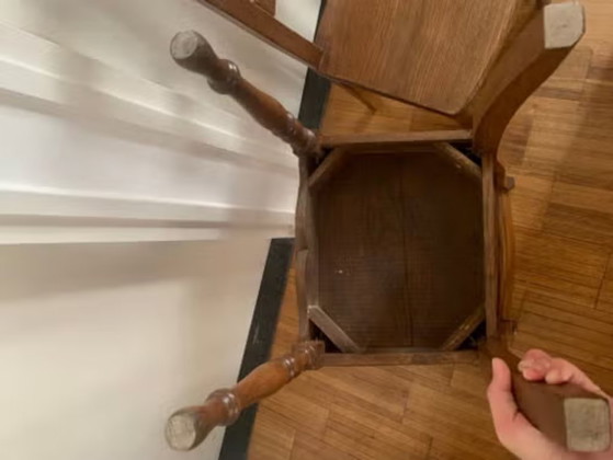 Image 1 of 5 Eiken Houten Stoeltjes Met Ronde Pootjes
