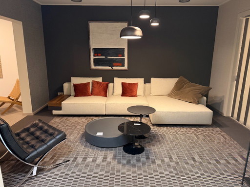 Molteni	- Marteen lounge