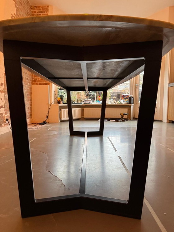 Image 1 of Beautiful quartzite oval dining table (220x90)