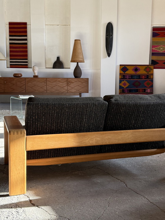 Image 1 of DIVANO 2 POSTI CARL STRAUB IN LEGNO DI FRASSINO E TESSUTO BOUCLÉ, ANNI '70