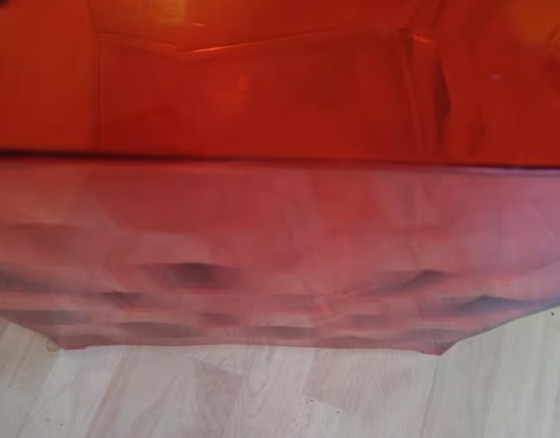 Image 1 of Kartell Kubus, design kastje, bijzettafel, rood kunststof