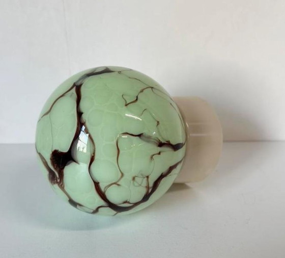 Image 1 of Lampada vintage Thabur a sfera marmorizzata verde anni '30