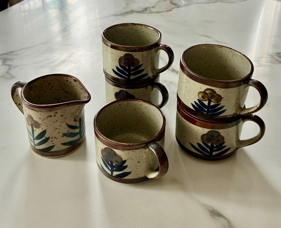 Tasses et pot à lait grès émaillé motif floral vintage, Grès de France, Vaisselle, Céramique, Beige, Rustic (photo 2 sur 8)