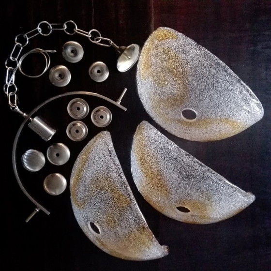 Image 1 of Rara lampada a sospensione in vetro soffiato a mano e cromo di Murano degli anni '60.