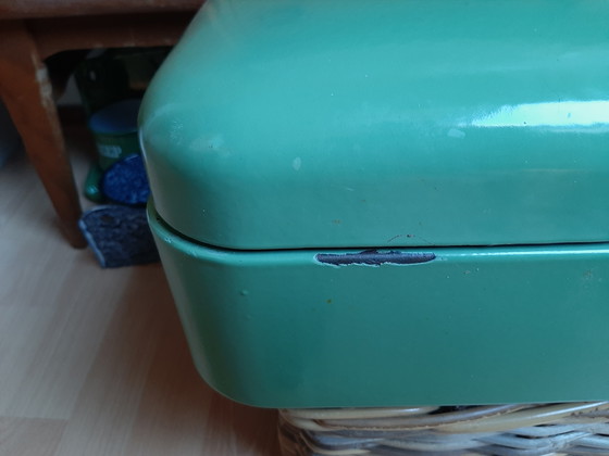 Image 1 of boîte à pain émaillée