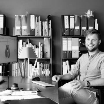 Image 1 of Table de salle à manger design en bois massif noir Bas Vellekoop 240 cm