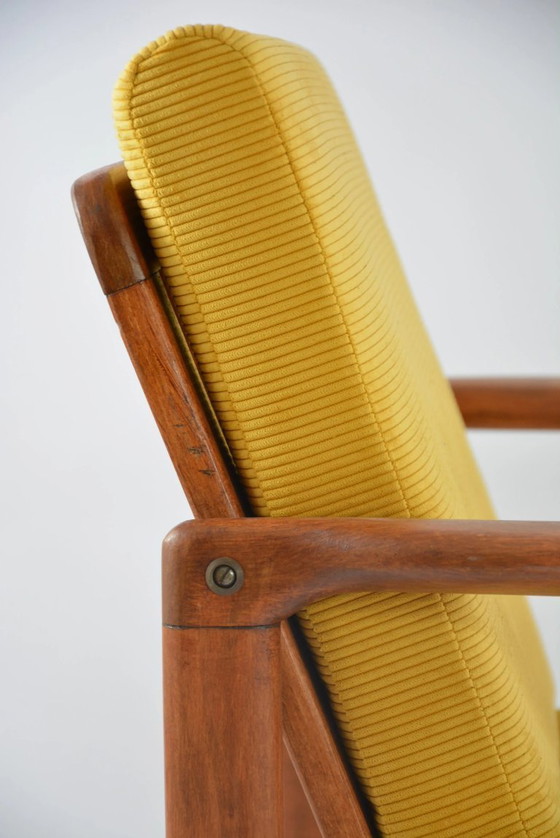Image 1 of BZ fauteuil in fijn geel corduroy