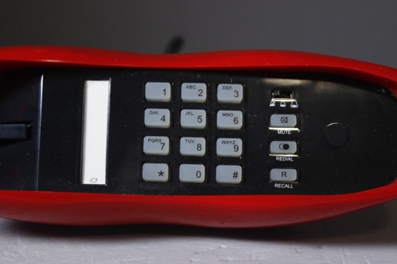 Vintage Mybelle 109 Lips telephone 1990s – Decorative Objects, Plastic (photo 5 of 7)