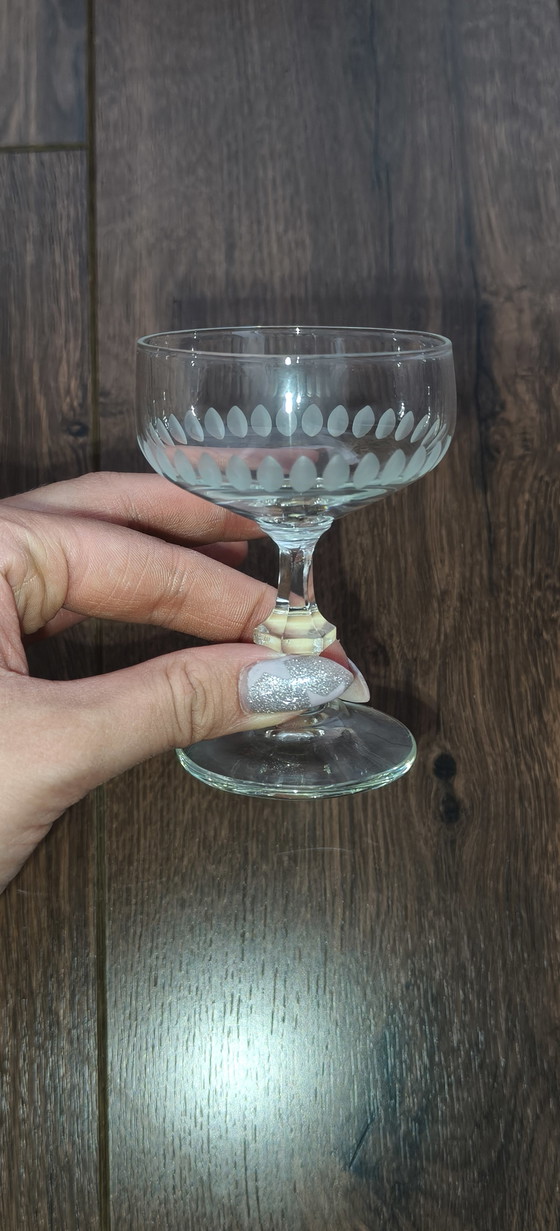 Collection complète de verrerie vintage – 28 pièces – magnifique motif gravé – Sculptures en verre, Glass (photo 7 of 7)