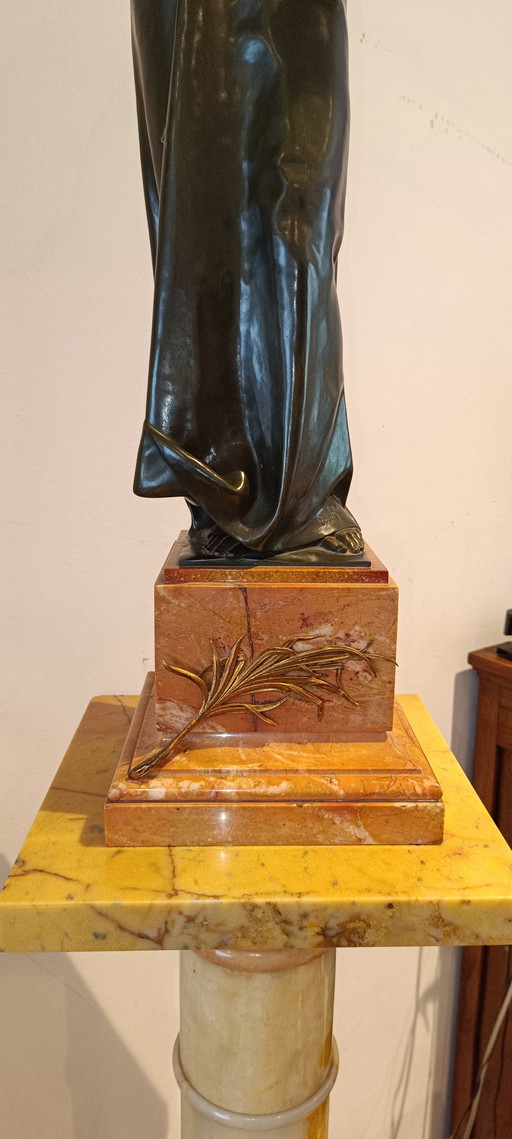 Brons van Edmond Le Fever