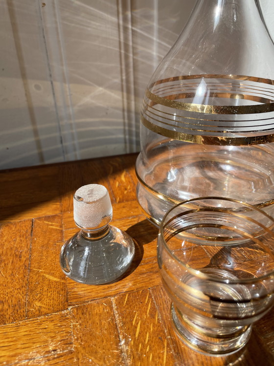 Image 1 of Servizio di bicchieri da liquore e decanter con bordo dorato