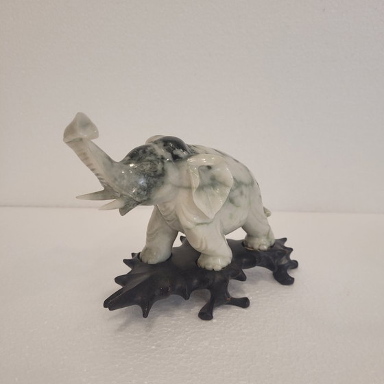 Image 1 of Pair of elephant paperweights, veined marble, 80’s - France