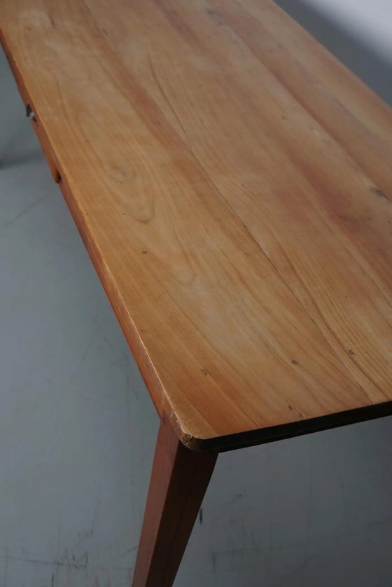 Image 1 of Vintage Franse rustieke boerderij-eettafel van kersenhout, 20e eeuw