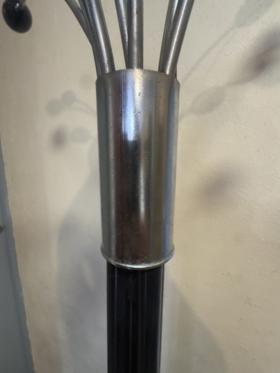 Appendiabiti di design italiano – Metallo cromato e laccato nero – Anni '60-'70 (photo 10 of 13)