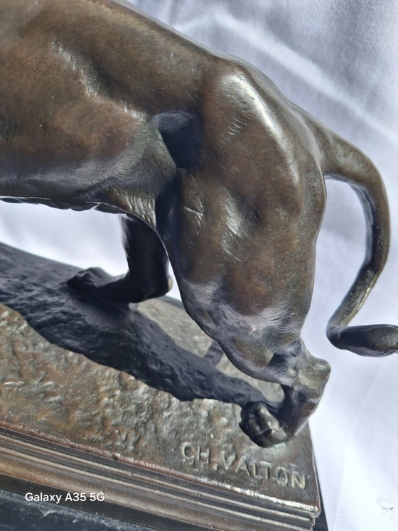 Image 1 of Antiek bronzen beeld "Roaring Lion" naar Charles Valton (1851-1918) – gietersmerk JB Déposé Paris, ca. 5 kg