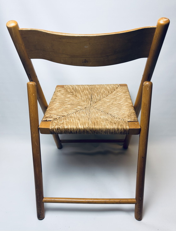 Image 1 of Set of 2 vintage wooden folding chairs with rattan seats – 1970s/1980s kg