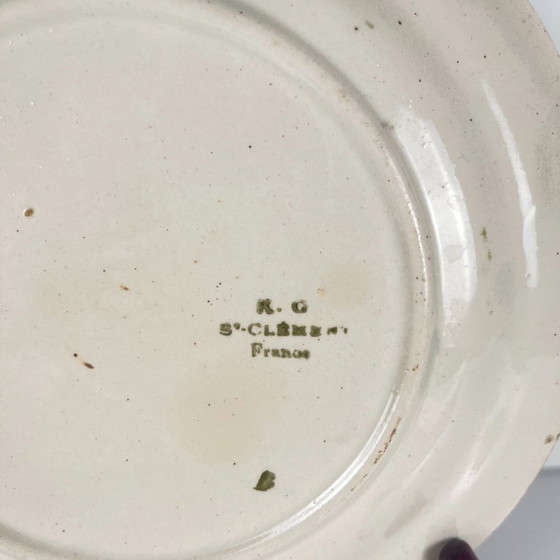 Image 1 of Set aus 4 KG St. Clément Barbotine Obsttellern (Kirsche, Mirabelle, Traube, Birne), Ende des 19. bis Anfang des 20. Jahrhunderts